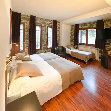 Amoretes 3* La Molina (Girona)